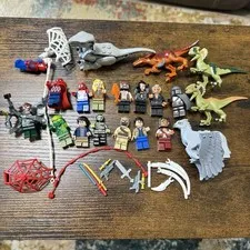 Lego Characters & Accessories Lot