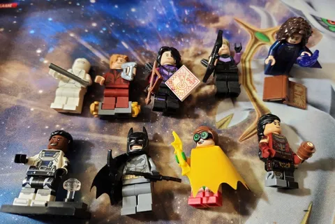 LEGO ASSORTED Minifigures Lot of 9