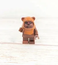 Lego Star Wars WICKET the Ewok 2009 Minifigure sw0237 From 8038 Battle of Endor 