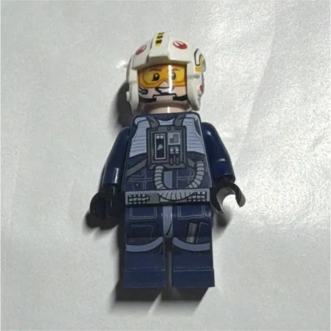 LEGO Star Wars Rebel Pilot Y-wing Minifigure sw0801 from set 75162-1