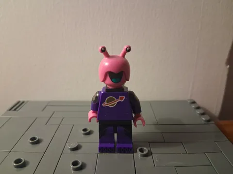 LEGO SERIES 22 SPACE CREATURE MINIFIG SET cmf 71032 minifigure purple alien