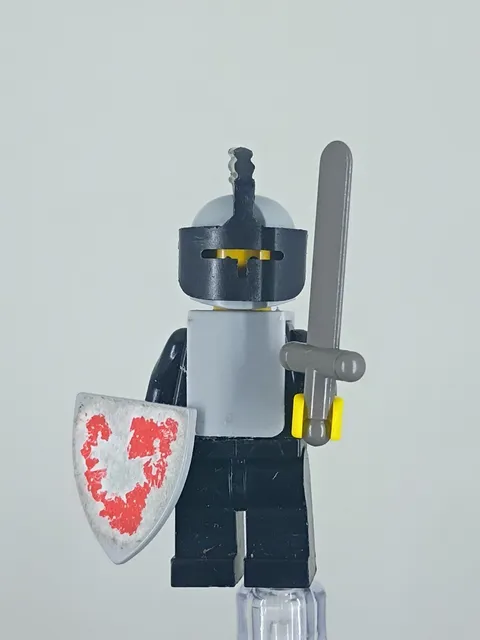 LEGO Classic Castle Black Knight Minifigure cas085 Yellow Castle Sword Vintage