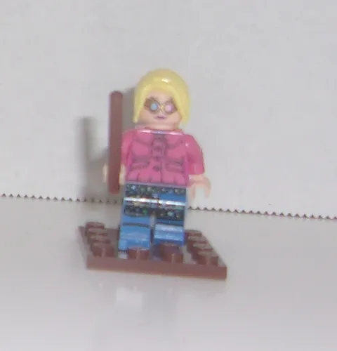 LEGO Harry Potter Luna Lovegood Minifigure Authentic  L1