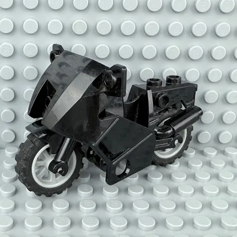 LEGO Black Motorcycle Light Bluish Gray Wheels, Minifigure Vehicle CITY Town