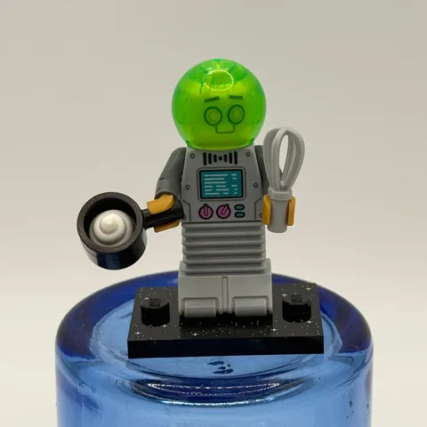LEGO Minifigures Series 26 Space Robot Chef 71046 Grey Neon Green Dome Figure