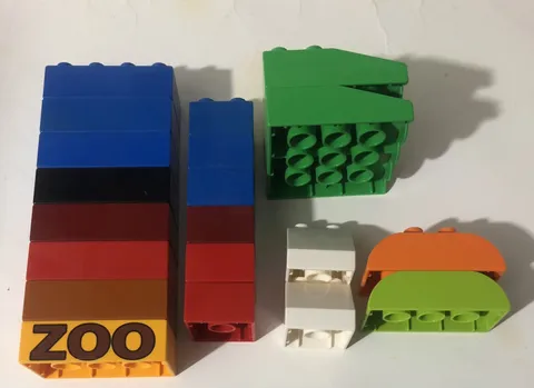 Lego Duplo Lot Of 20 Pieces Parts Pictured