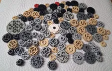 A Lego Lot 104 Assorted Technic Gear 3649 6589 32269 3648 4019