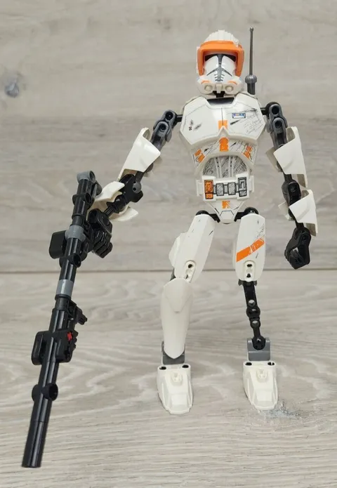 Lego Star Wars Clone Commander Cody 75108 MISSING 3 PIECES NO BOX OR MANUAL