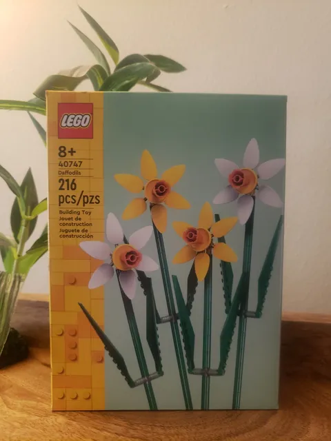 LEGO Daffodils 40747 Botanicals, Botanical Collection, 216 pcs, Ages 8+NEW!NIUB 
