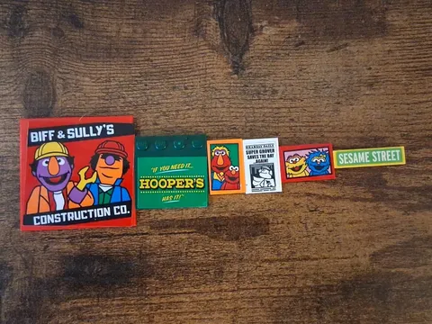 !!! Six Piece Authentic Lego Sesame Street Sign Lot Various Signs !!!