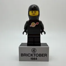 LEGO Bricktober 1984 Classic Black Space Man / Astronaut Minifigure MAGNET