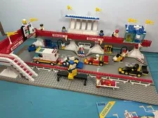 Vintage 1988 - Lego 6395 Victory Lap Raceway Track - Near Complete Race Car Set