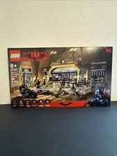 LEGO 76183: Super Heroes: Batcave: The Riddler Face-off. New In Sealed Box