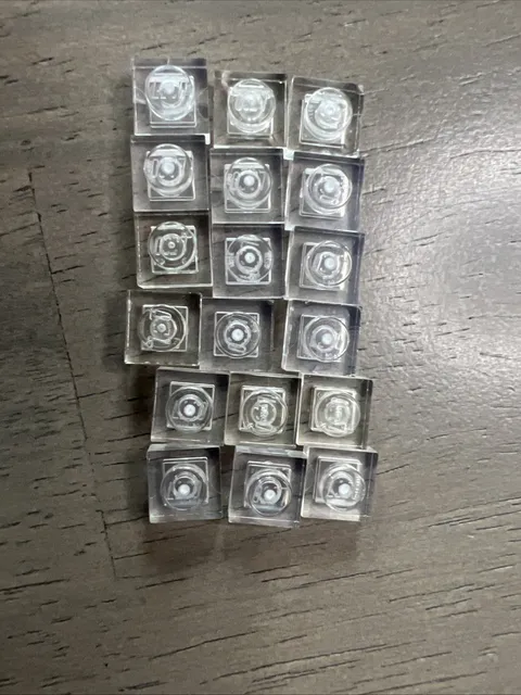 LEGO 3024 1x1 Trans-Clear Plates Mosaic Parts 18pcs