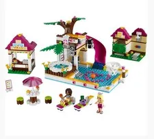 LEGO Friends Heartlake City Pool 41008 423 Pieces Retired Set
