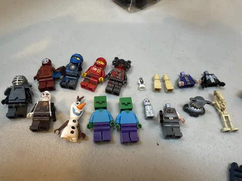 LEGO Assorted Minifigure Lot - Ninjago Star Wars Olaf Minecraft And Accessories