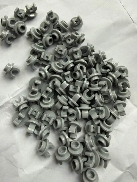 LEGO -NEW-5264-LIGHT BLUISH GREY-PLATE/ROUND 1 X 1/CLIP BOTTOM- 5 PIECES