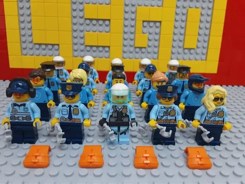 LEGO Police Minifigures Set 20 Pieces Riot Police Bulletproof Vest City Figures
