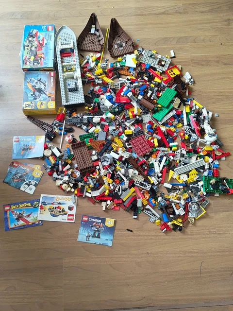 Lot of LEGO Loose Bricks 3.2kg Vintage Pieces Instructions Viking Boxes