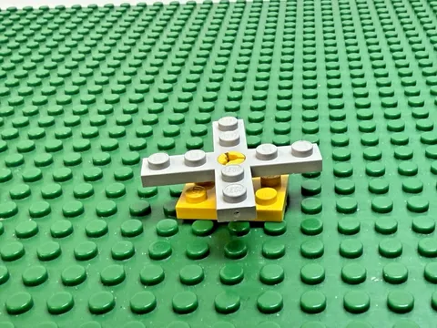 LEGO Old Gray Propeller 4 Blade Center Hole w/Yellow Holder 2x3 369 #3461 3462