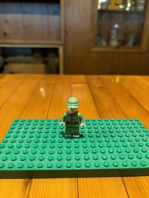 LEGO Indiana Jones Russian Guard Figure