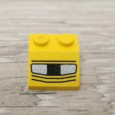 Lego 3039pb012 3039 Yellow Slope 45 2 x 2 with Headlights Pattern Piece Part
