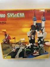 LEGO set 6078 Castle Royal Drawbridge 100% Complete with Instructions and box