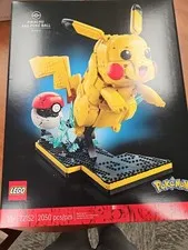 Lego Pokemon 72152 Pikachu And Poke Ball 2050pc Set New & Sealed