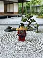 LEGO Ninjago Minifigure Nya Future (Genuine)