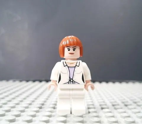 LEGO Claire Dearing Minifigure jw012 75917 Jurassic World CMF