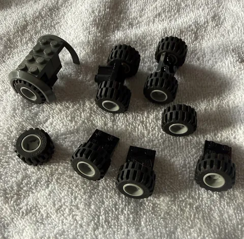 LEGO Wheel, Tire & Axle Vehicle Parts Bulk Lot - Black/Gray in Polybag