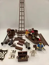 LEGO Pirates Captain Red Beard Minifigure - pirates and ship parts cannon flag