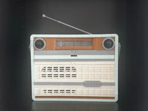 LEGO Icons: Retro Radio (10334)