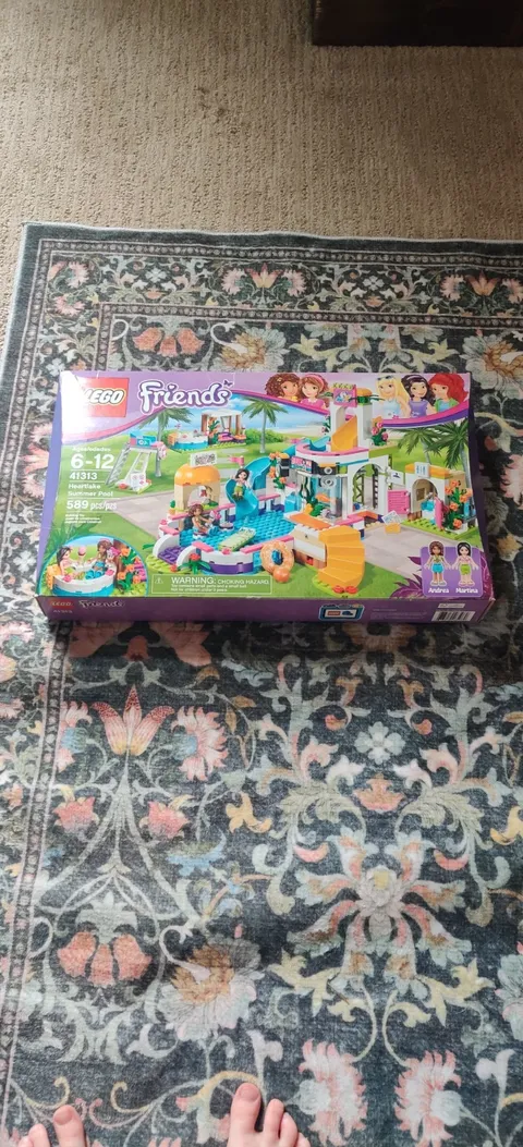 LEGO FRIENDS: Heartlake Summer Pool (41313) New Sealed Mint