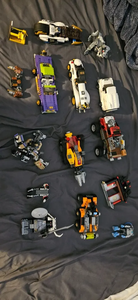 LEGO Mixed Partial Build Lot Vehicles Figures Parts Batman Chima Ninjago As-Is