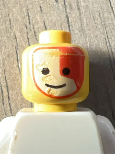 LEGO 3626p3j Make Islander Face Paint Red White Yellow Head Dented