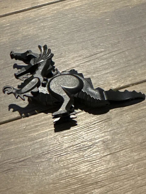 LEGO Black Dragon figure wings missing (GW0726100)