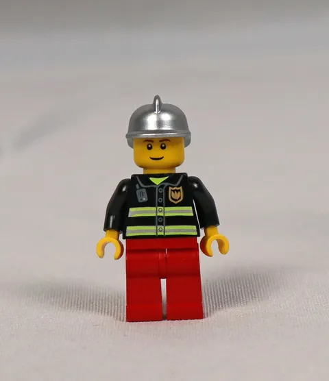 Vintage LEGO Fireman Minifigure Unisex OS Black Red CTY0115 City Firefighter