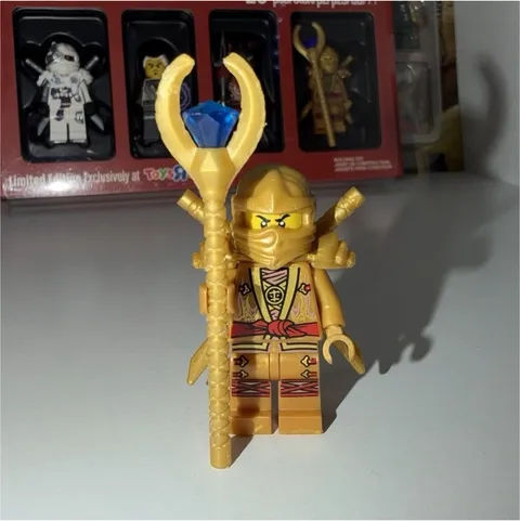 LEGO NINJAGO 5004938 Golden Power Kai Bricktober 2017