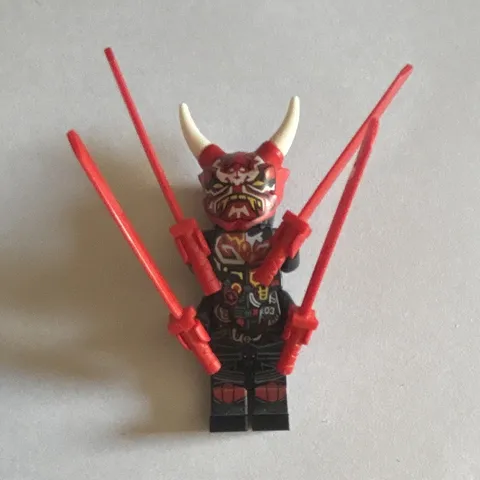 LEGO Ninjago Sons of Garmadon Mr. E with Mask and Katanas great condition