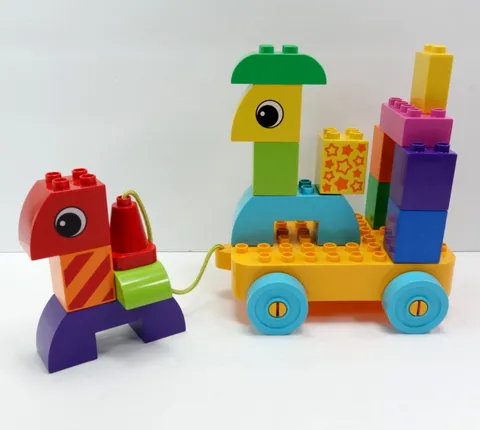 LEGO Duplo Toddler Build and Pull Along 10554 Starter Set Base Wheels Complete