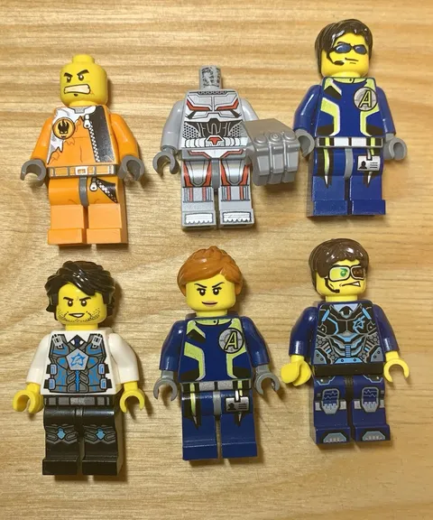 Lego Ultra Agents Minifigure Lot Of 6