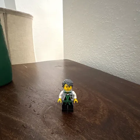 LEGO Sensei Garmadon Minifigure Gray Hair with White Jacket and Black Legs