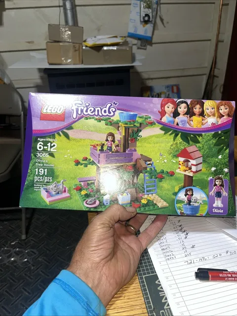 LEGO FRIENDS Olivia's Tree House 3065 Brand New Retired