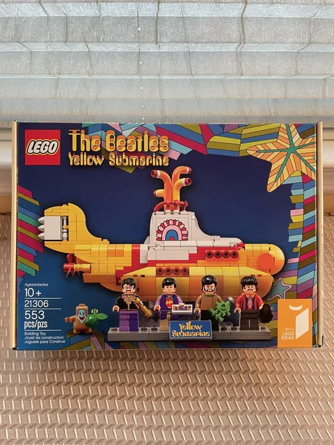 LEGO Ideas: The Beatles Yellow Submarine (21306)