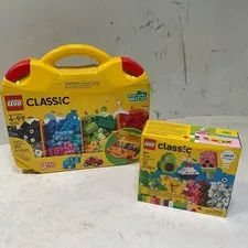 LEGO CLASSIC: Creative Suitcase (10713) + CLASSIC Creative Food Friends (11039)