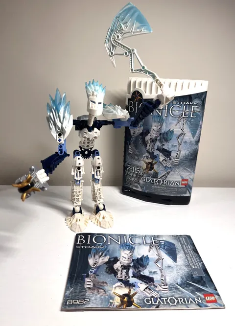 LEGO BIONICLE: Glatorian Strakk (8982) COMPLETE SET w INSTRUCTION