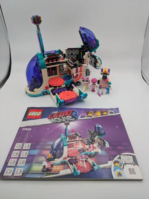LEGO The LEGO Movie 2: Pop-Up Party Bus (70828) 99% Complete
