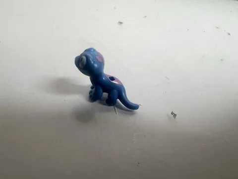 Lego Disney FROZEN Brini Minifigure Blue Salamander - Please Read ob