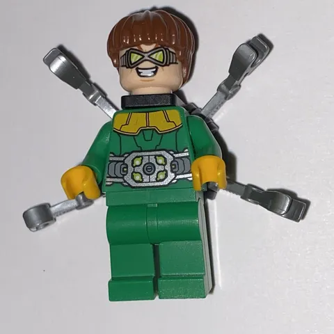 LEGO Dr. Octopus Octavius Doc Ock Minifigure Green Outfit Super Heroes 76134